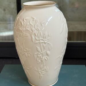 Lenox Elegant Cream Vase with Floral Design